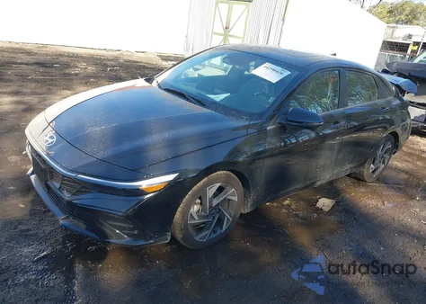 2024 Hyundai Elantra Limited z USA, uszkodzony, nr VIN KMHLP4DG8RU833280